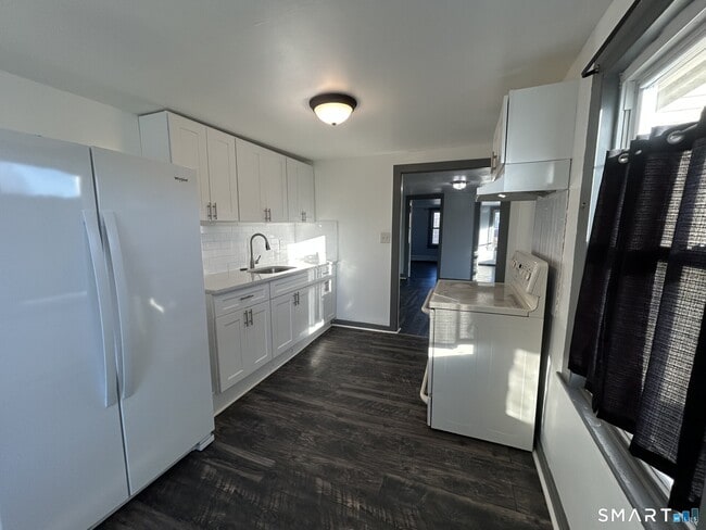 Photo - 288 Litchfield St Unit 2