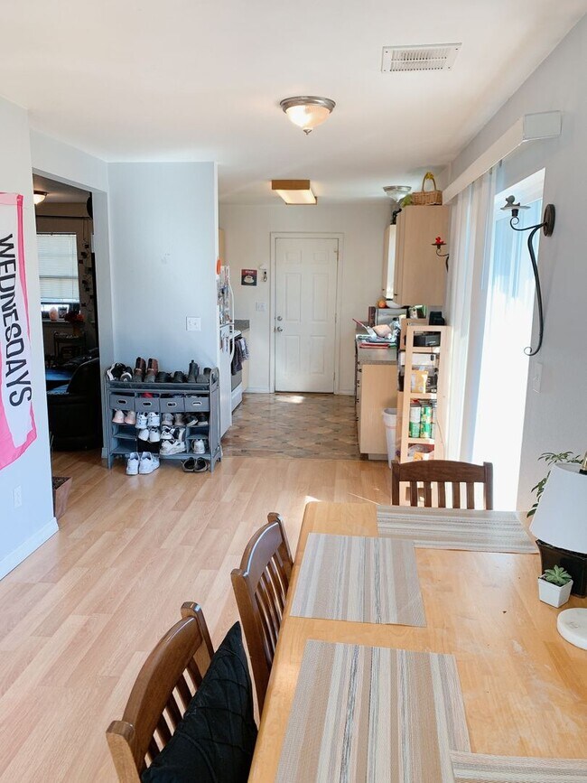 Photo - 2430/2434/2436 Pacific Street Unit 2434