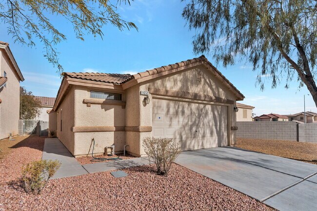 Photo - 9652 Brooks Lake Ave