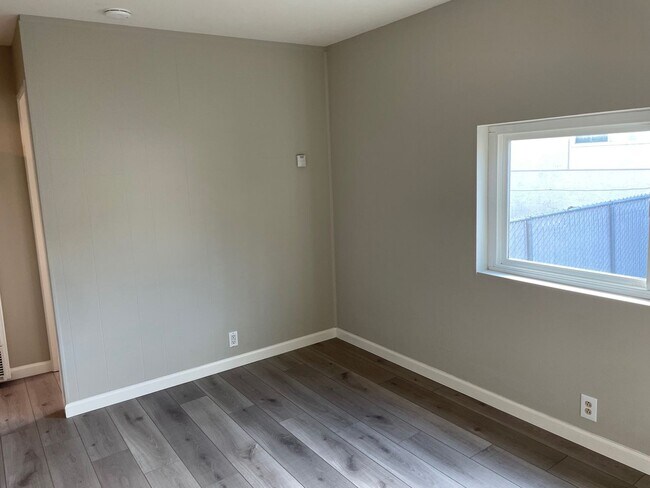 Photo - A cozy 2 bedroom and 1.5 bathroom duplex in South San Francisco