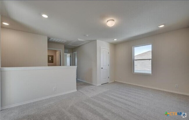 Building Photo - 2561 Ayers Dr Rental