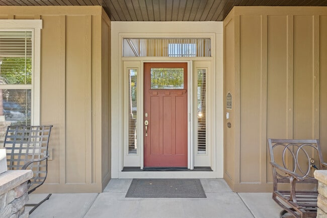 Photo - 541 Craftsman Way