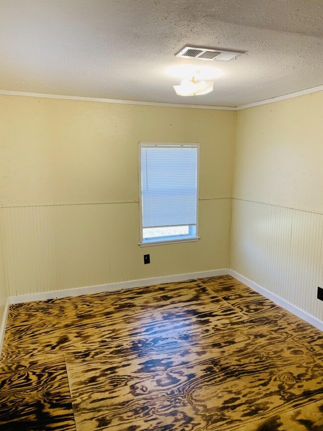 Photo - 105 Prune St