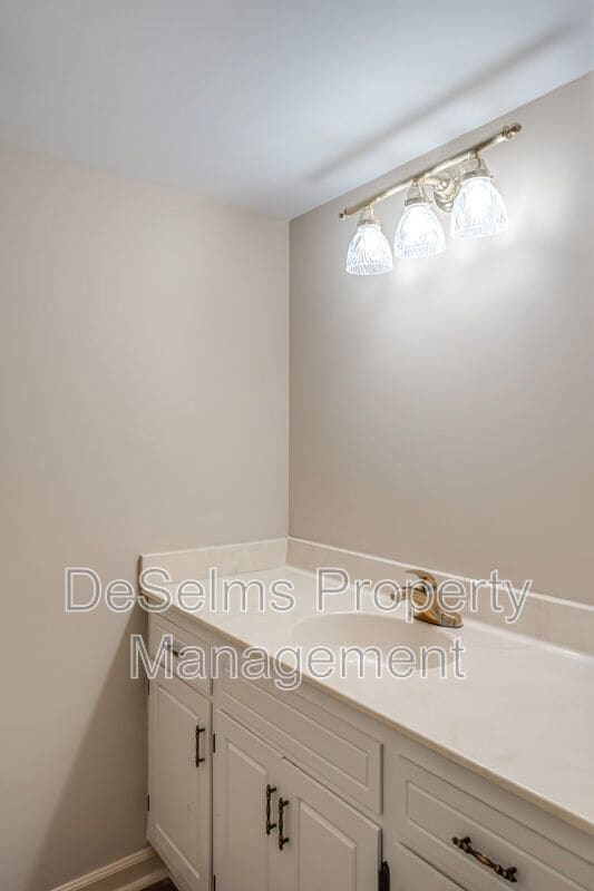 Photo - 1122 Brentwood Pointe