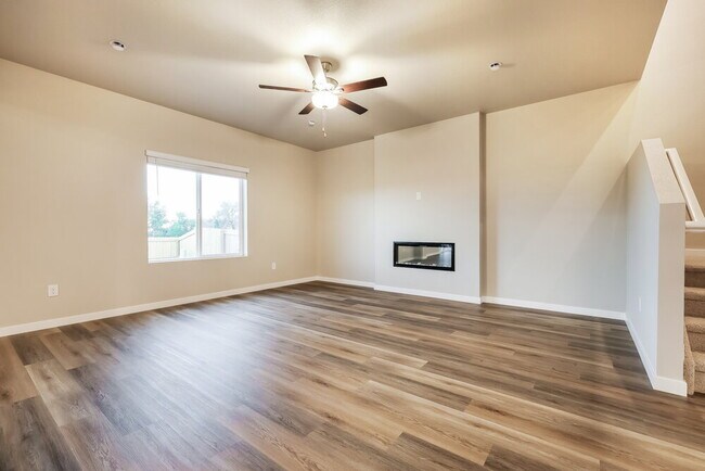 Photo - 2150 Christina St