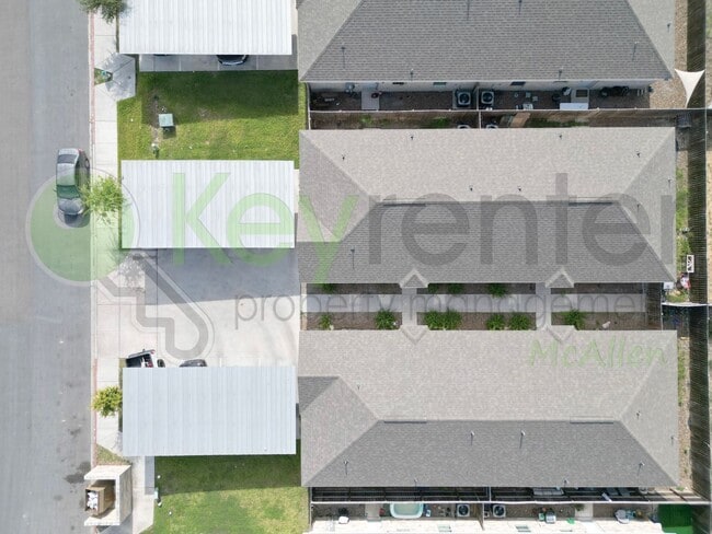 Photo - 3B/2B Gated Community, Pet friendly- Edinb...