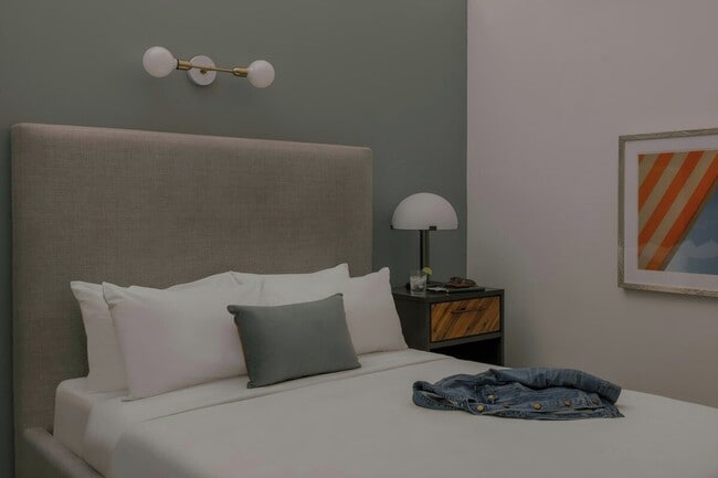 Hotel Houze - Short Term Leases