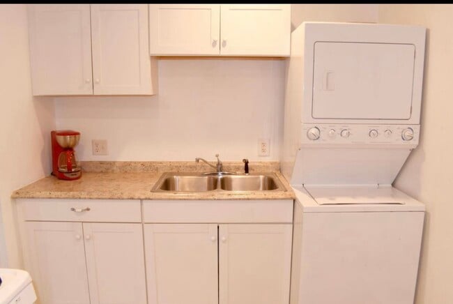 Photo - 2801 Vail Ave SE Unit 141