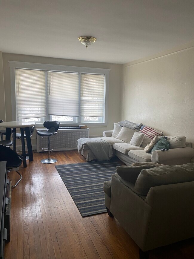 Photo - 2001 Commonwealth Ave Unit 2001 Commonwealth Ave #17