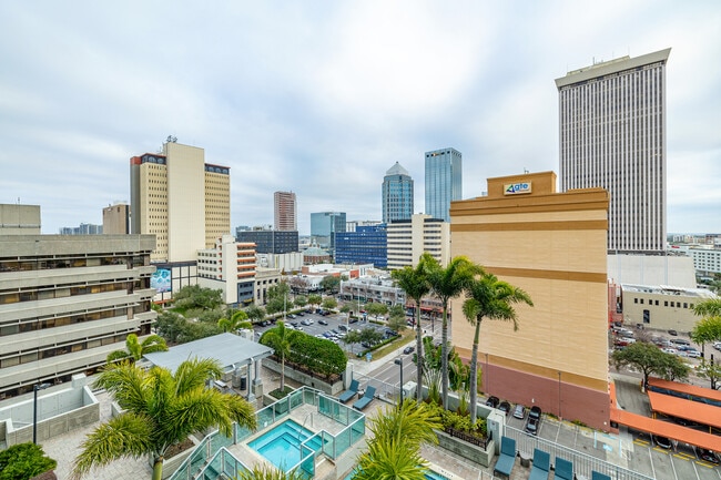 Photo - 777 N Ashley Dr