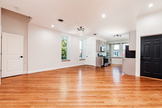 Photo - 1337 Vandeventer