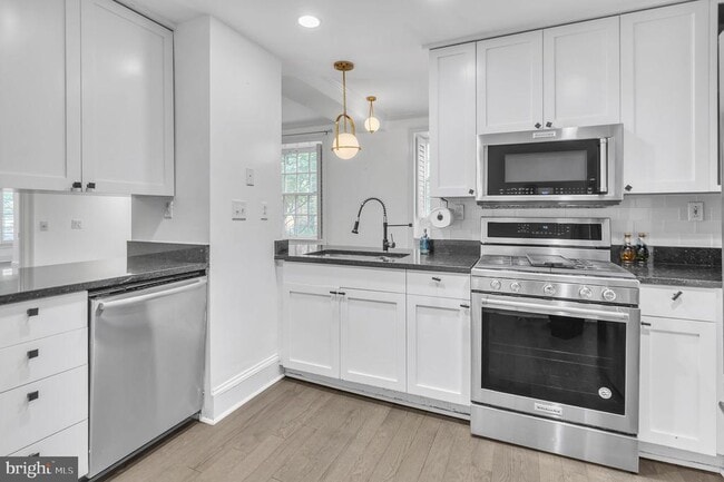 Photo - 1750 16th St NW Unit 13