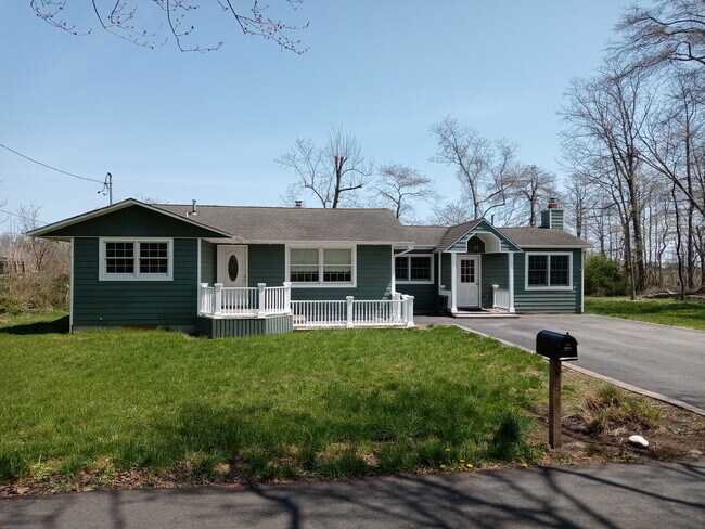 Photo - 45 Longfellow Dr