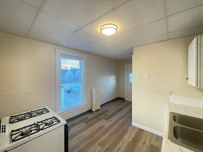 Photo - 343 Hanover St Unit 2