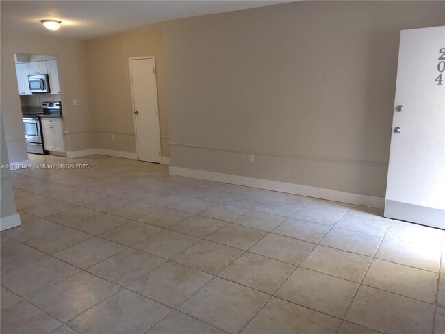 Photo - 10001 W Bay Harbor Dr Unidad 204