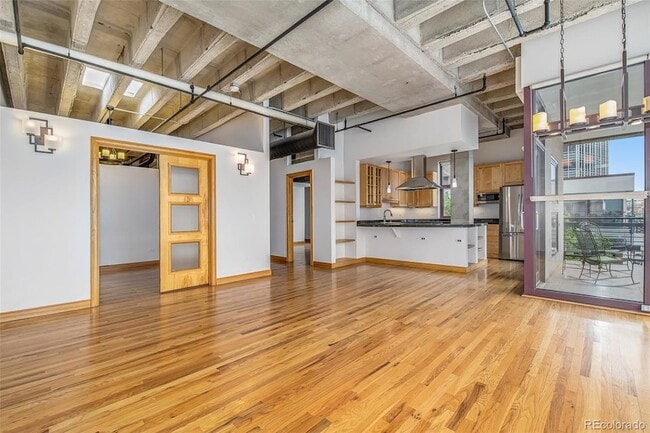 Photo - 1020 15th St Unidad 202