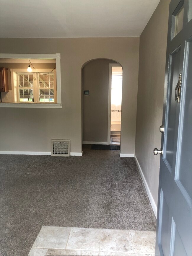 Photo - 11 St James Ct