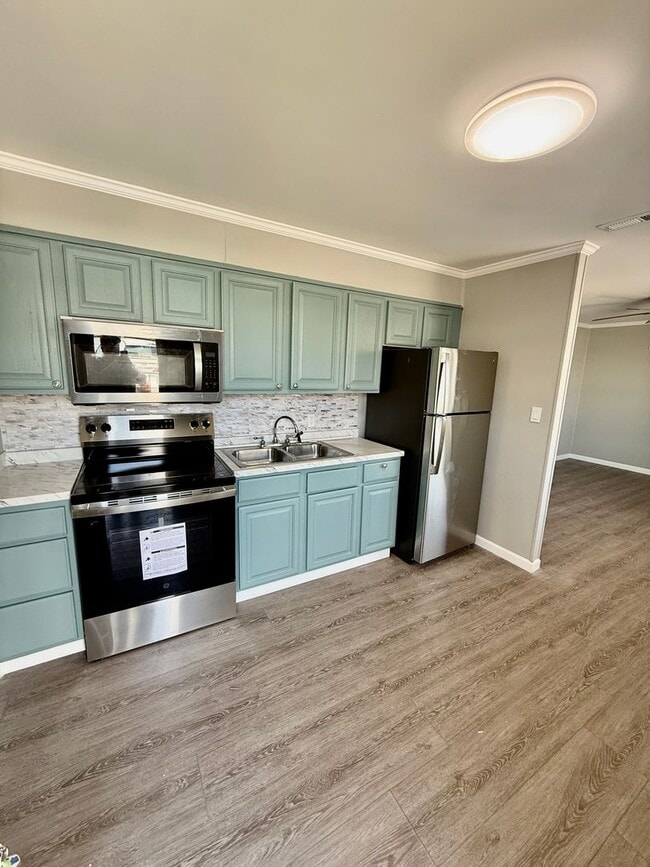 5324 Pinetree Ave Unit Pinetree Ave Multi-Family