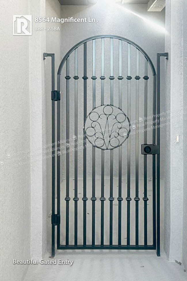 Photo - 8564 Magnificent Ln