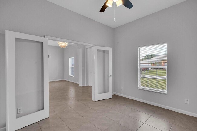 Photo - 1445 SW Leisure Ln