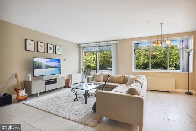 Photo - 10500 ROCKVILLE PIK Unit 306