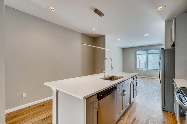 Photo - Beautiful 2 Bedroom Townhome