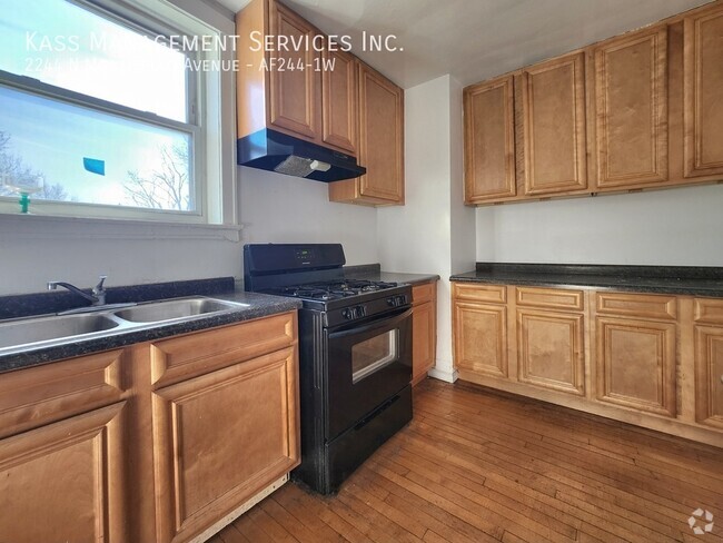 Building Photo - Large 2 Bed 1 bath with heat included - Lo... Unit AF244-1W Rental