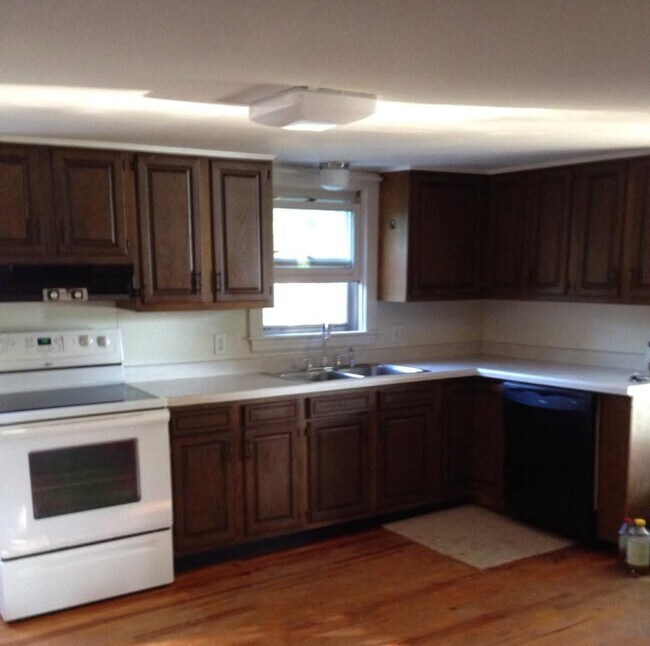 Photo - 1157 S Belfast Ave Unidad Waterfront Togus Pond