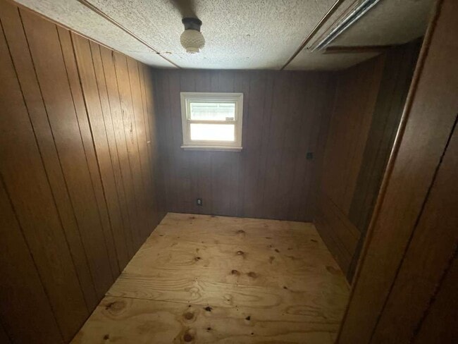 Photo - 1806 E Webster Rd