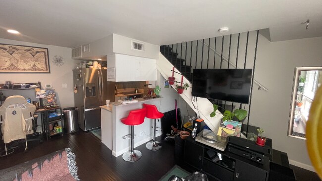 Photo - 3110 Red River St Unit 218