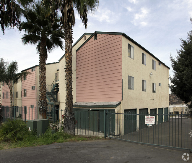 El Genesis Apartaments - The Genesis Apartments