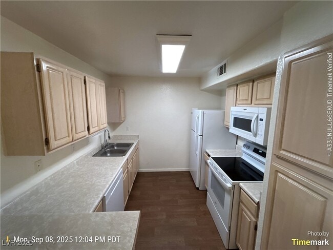 Photo - 555 E Silverado Ranch Blvd Unidad 1042