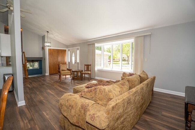 Photo - 16409 Winding Creek Rd