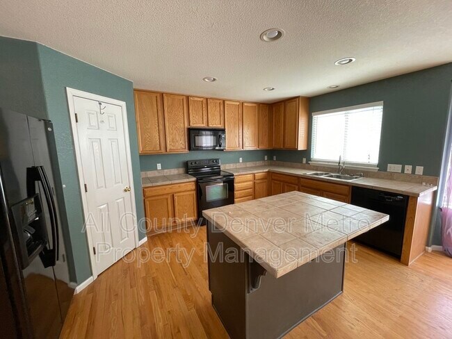 Photo - 10553 Garfield St