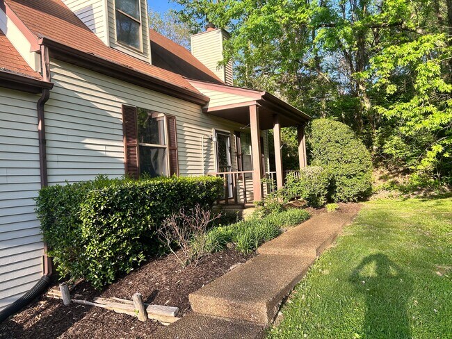 Photo - 1327 Quail Valley Rd