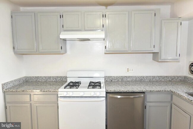 Photo - 11326 Cherry Hill Rd Unit 2-N204