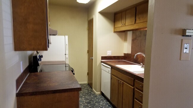 Photo - COLONIAL PARK CONDO