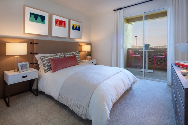 Vista Real Apartment Homes