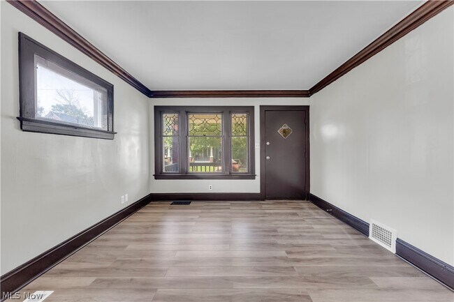 Photo - 12812 Parkhill Ave Unit 1/DN