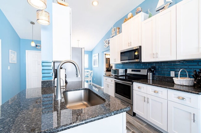 Photo - 516 Beach Park Ln Unit FL2-ID1044375P