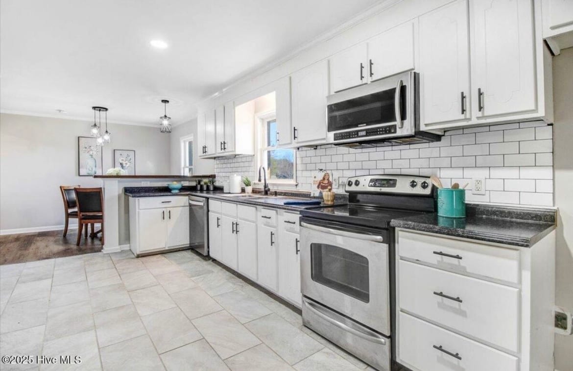 Photo - 1676 Tommys Rd Unit 1