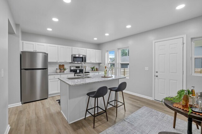 Photo - 191 N Harris Ave