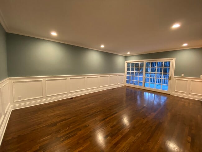 10408 Summer Holly Cir