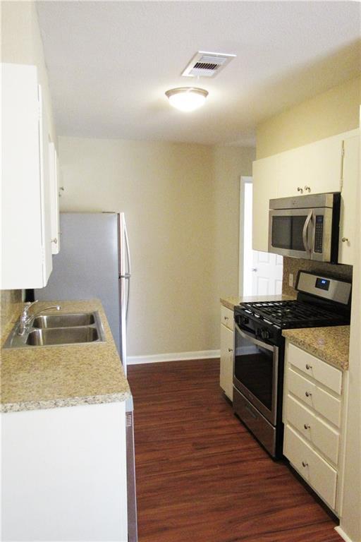 Photo - 2710 St Edwards Cir