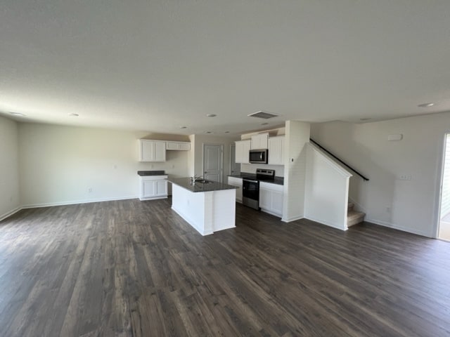 Photo - 228 Belle Ct