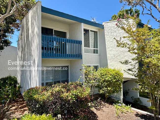 Building Photo - 902 Camino Real Unit 201 Rental