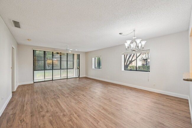 Photo - 1103 Duncan Cir Unidad 104