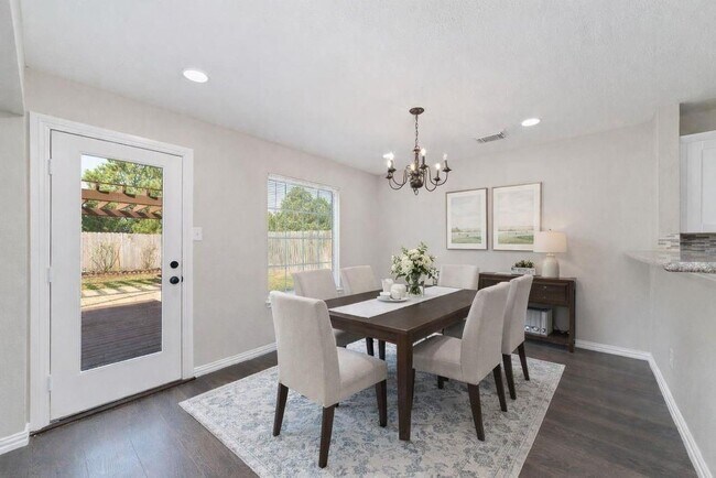 Photo - 4007 Starbridge Pointe Ln