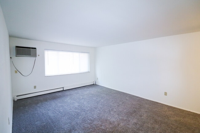 Photo - Sutton Avenue Apartments