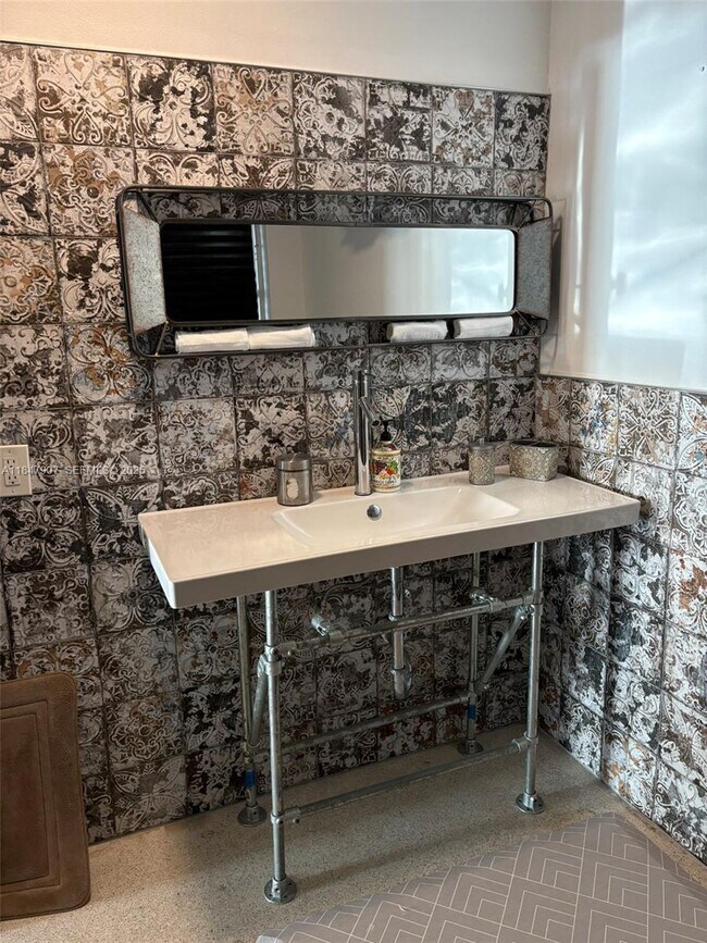 Photo - 6003 S Indian River Dr